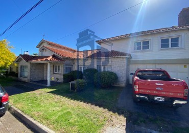 Chalet en Barrio Los Troncos